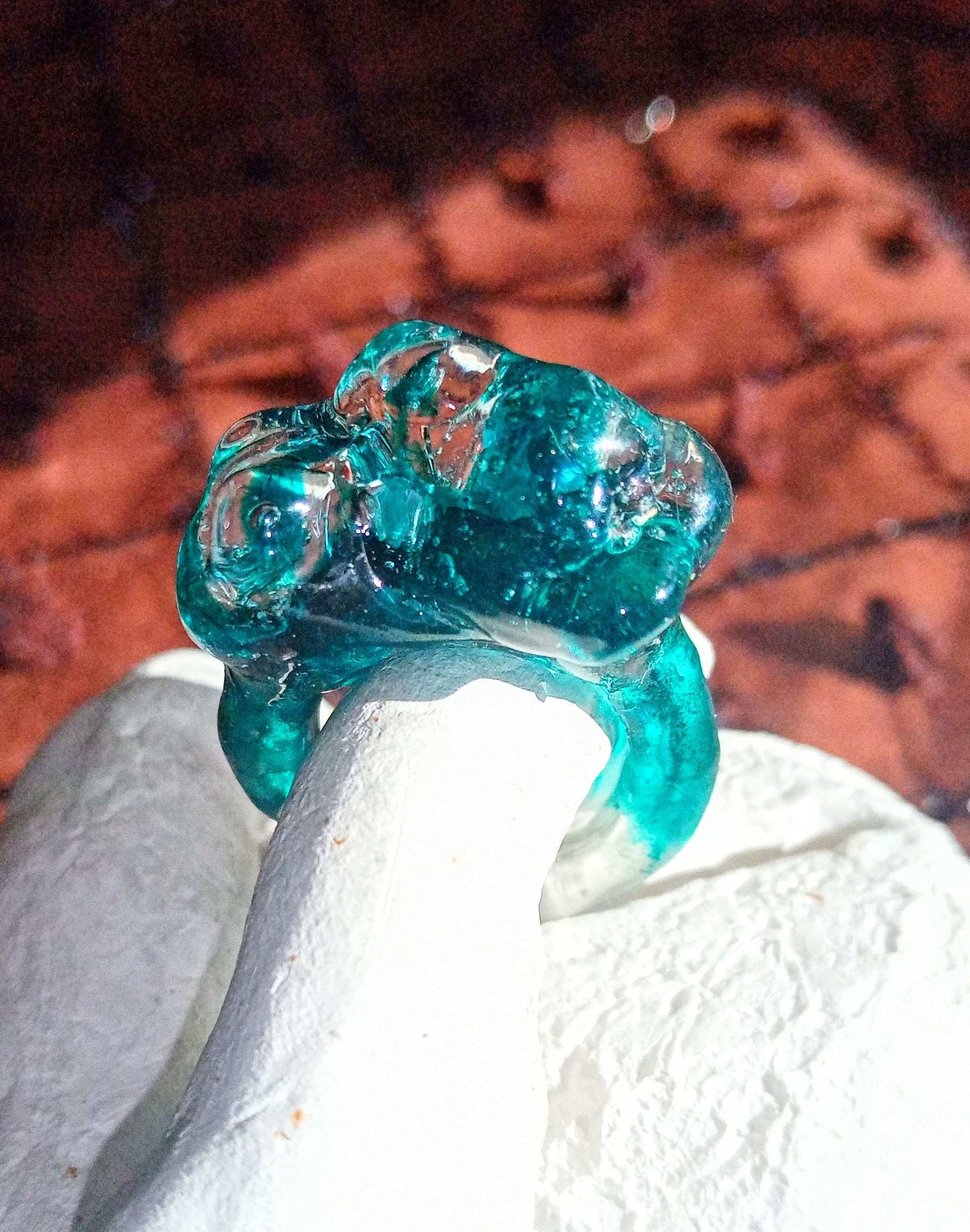 Bague T49 tie and dye bleu turquoise , lumineuse, unique.