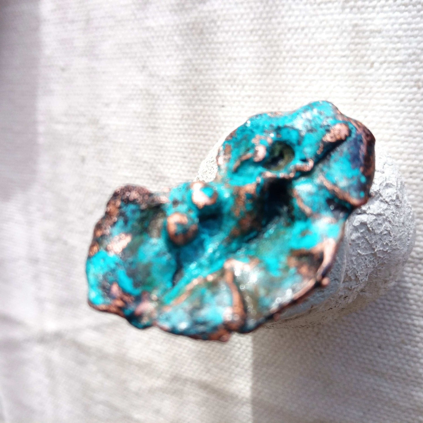 Bague T 58 organique cuivre bleuté fait main
