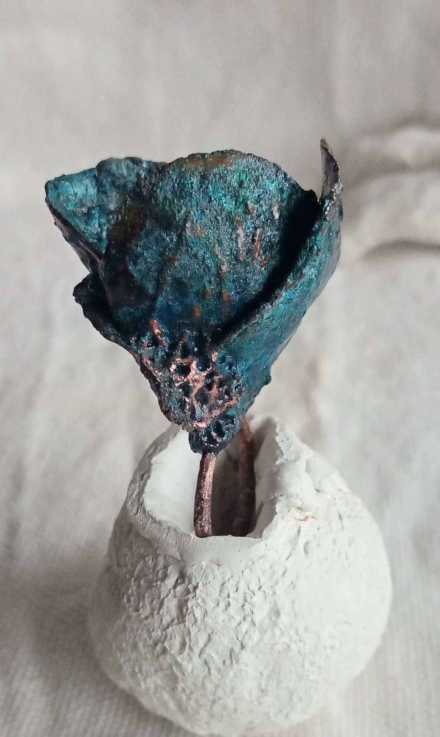 Bague T55 fleur bleue unique et audacieuse