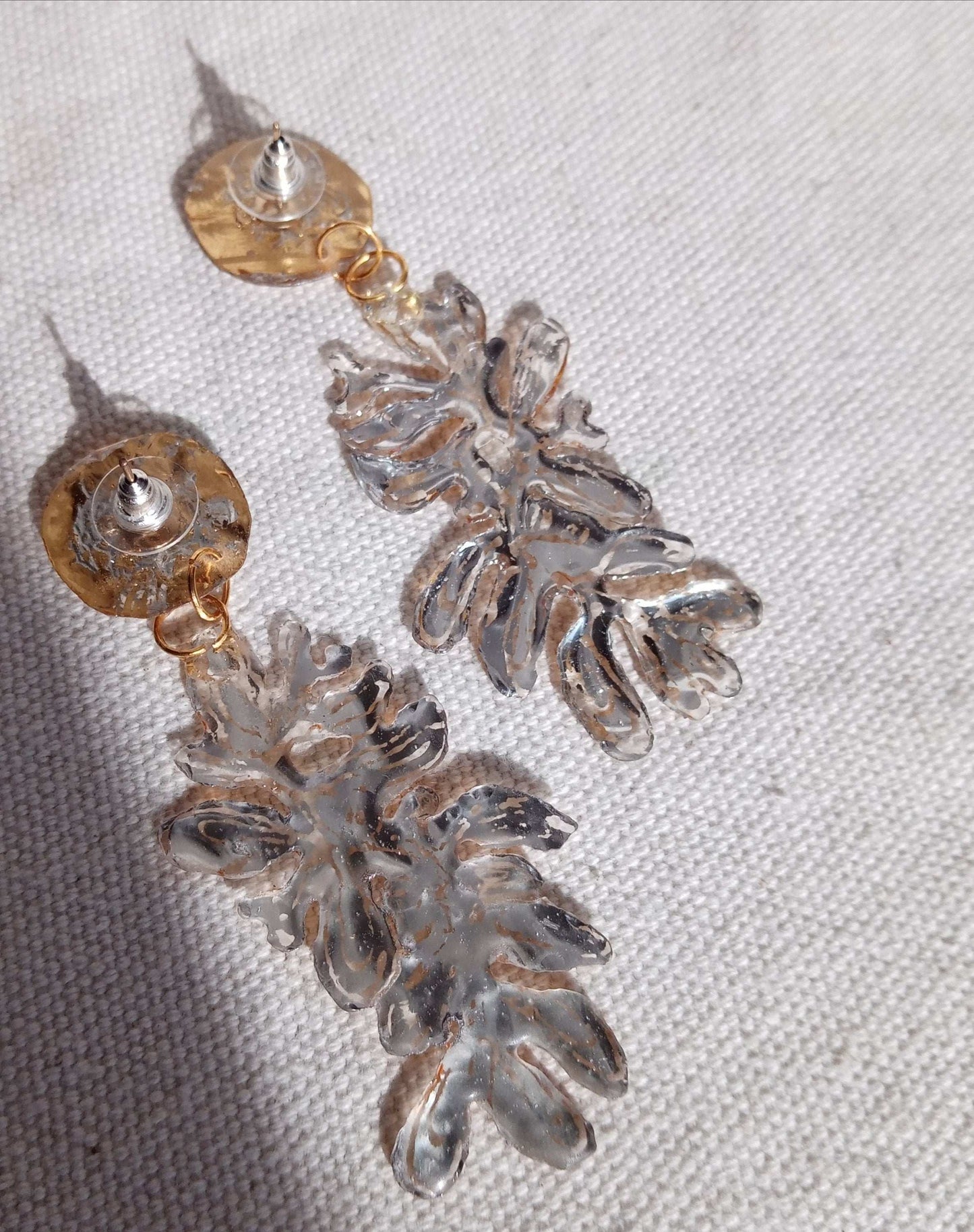 Clous d'oreilles feuilles dorées pendantes longues bohèmes