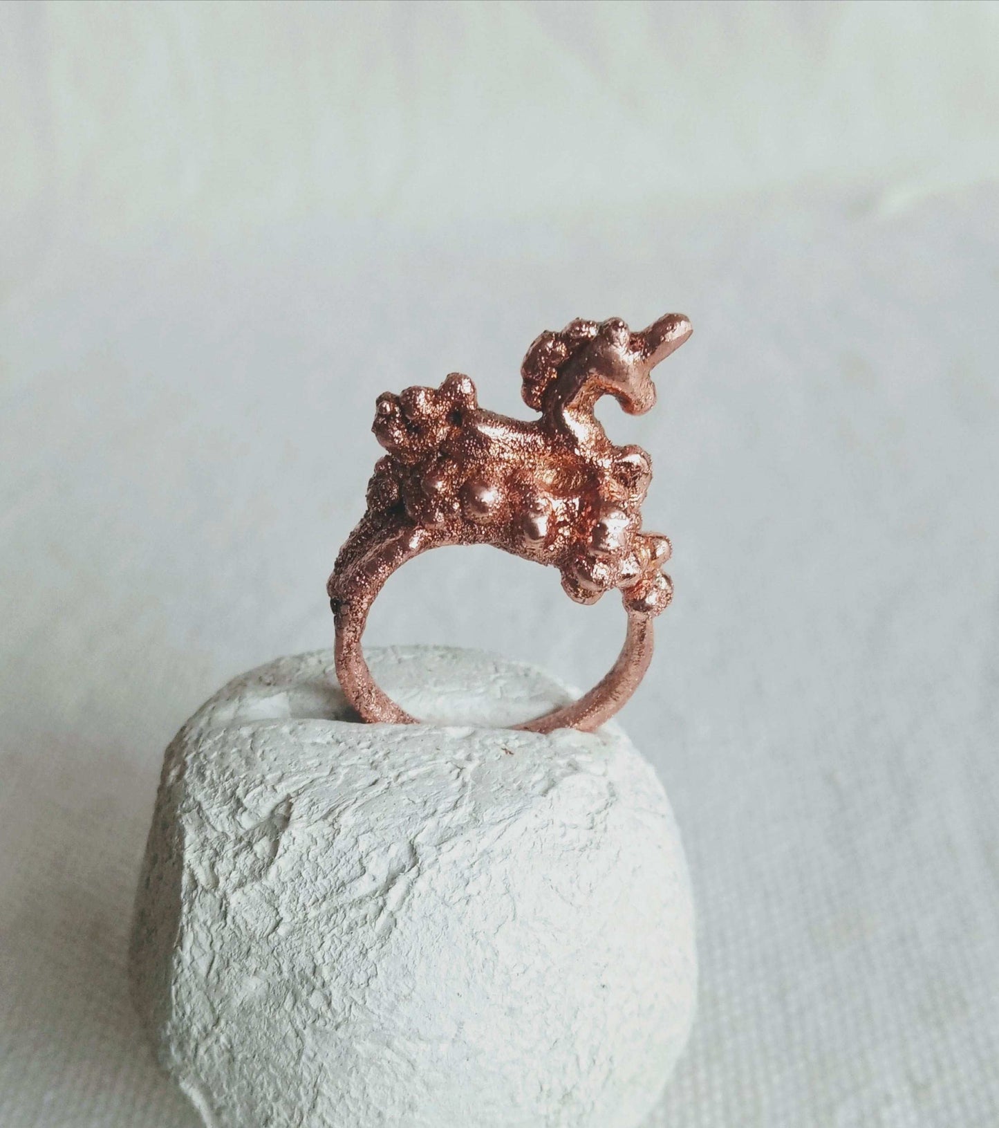 Bague T57 licorne fantastique cuivre électroformé