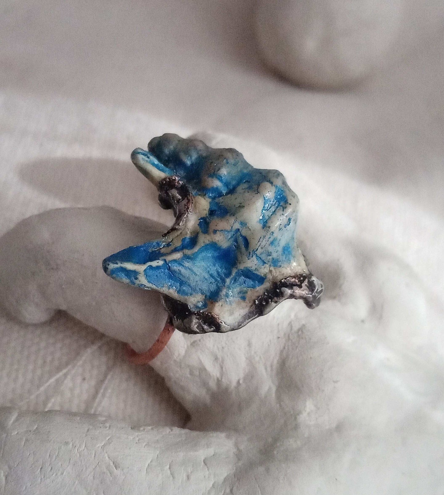 Bague T 62 coquillage bleu gothique unique