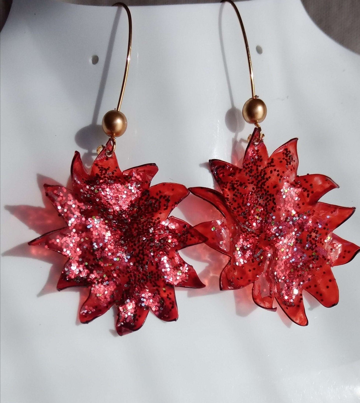 Boucles rouges paillettes en plastique upcycling