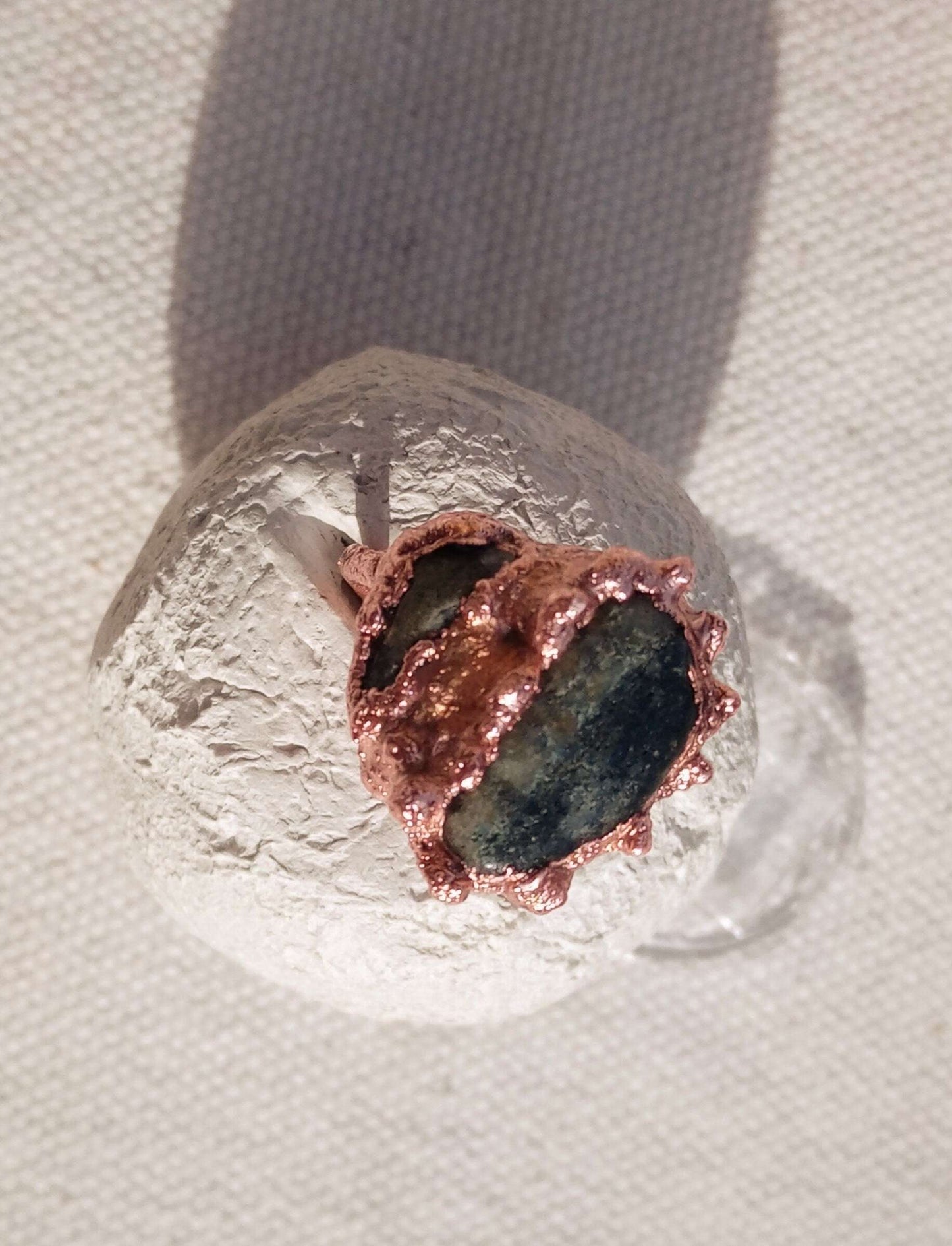 Bague T54 amazonite et cuivre brutaliste