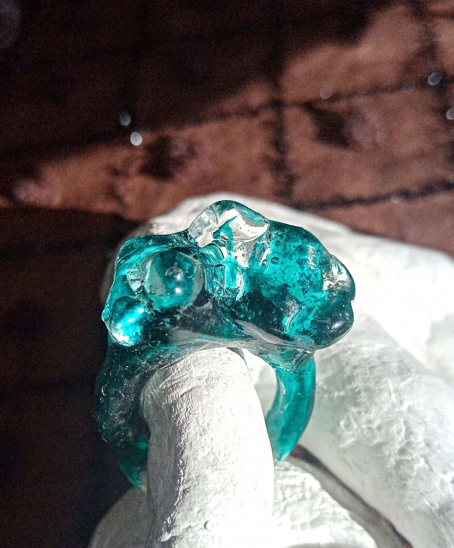 Bague T49 tie and dye bleu turquoise , lumineuse, unique.