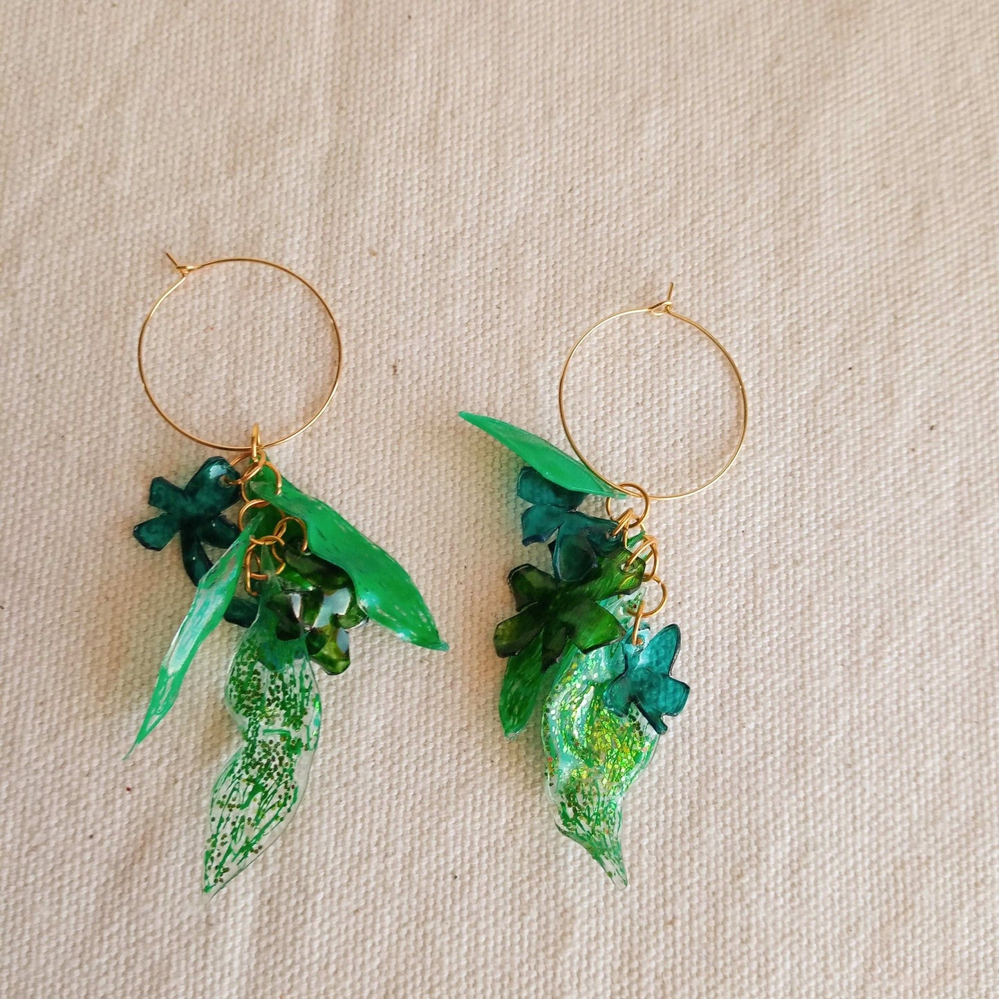 Créoles pendantes vertes et bleu turquoise, upcycling