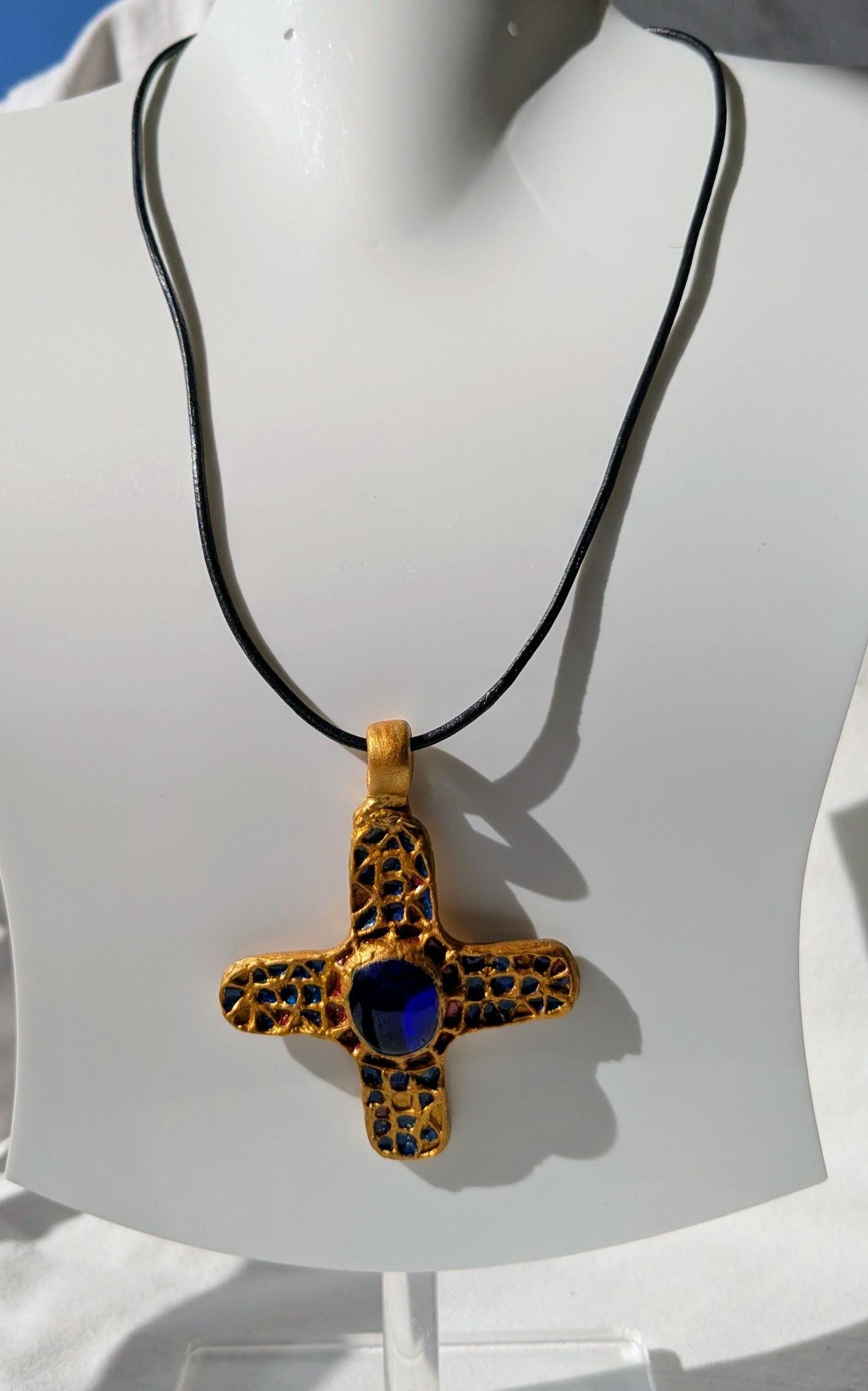 Pendentif ancienne croix byzantine or et bleu
