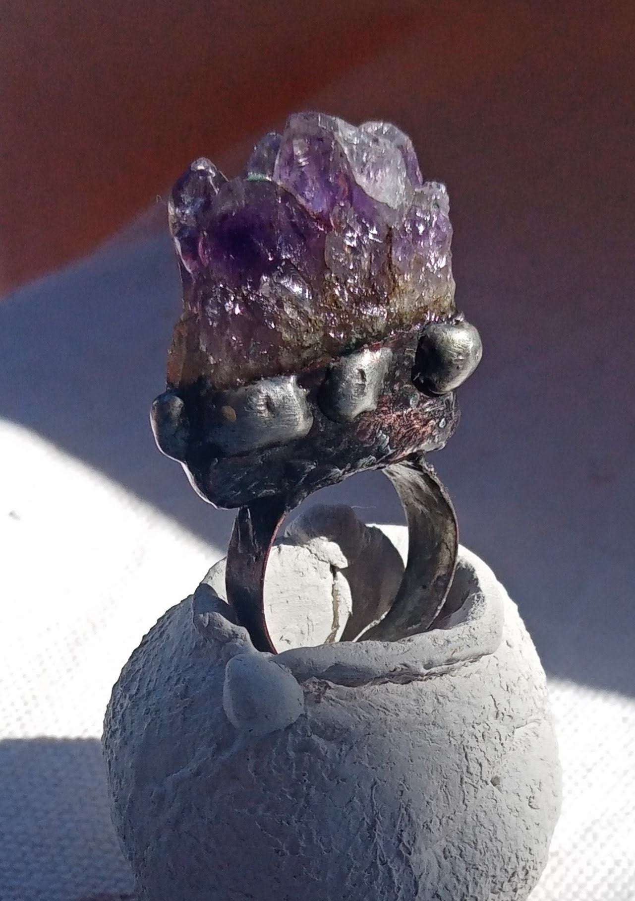 Bague T66 améthyste gothique punk black