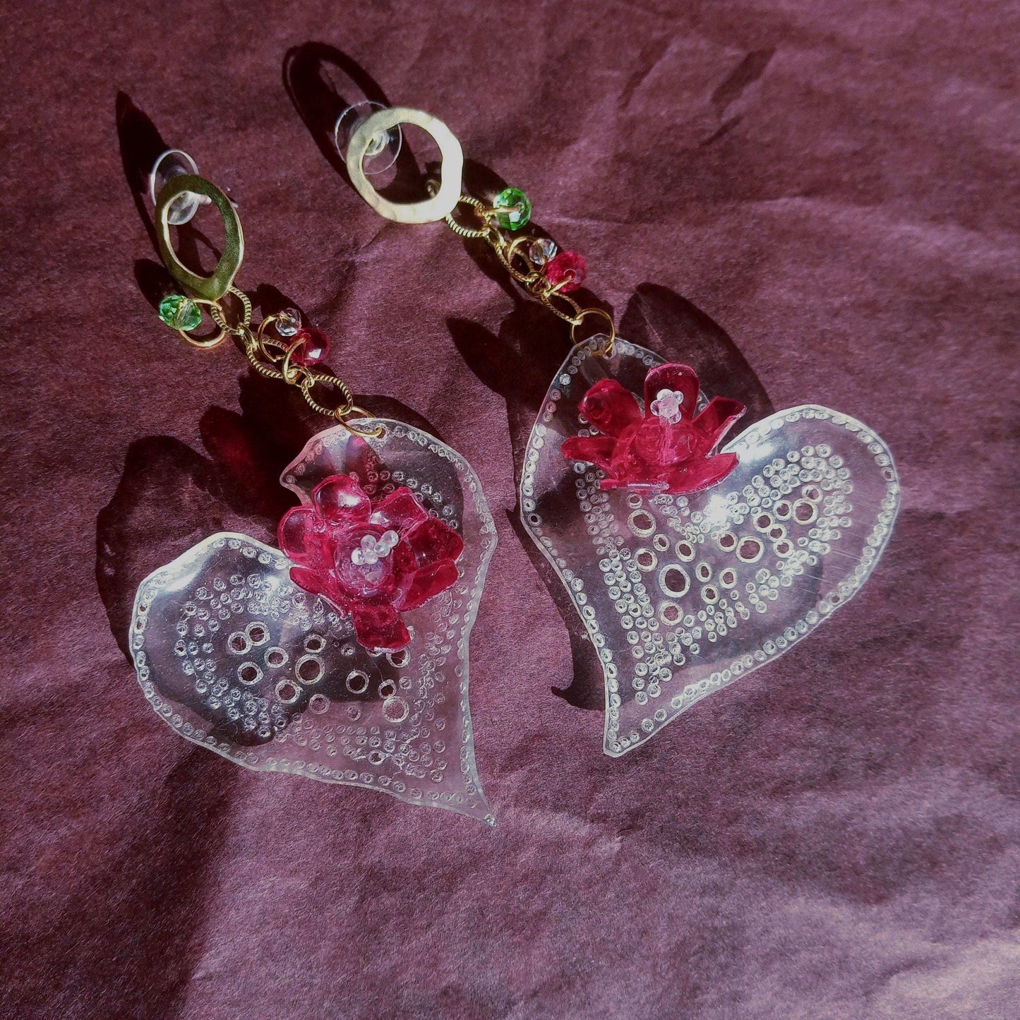 Clous d'oreilles coeur amour Saint Valentin, plastique upcycling