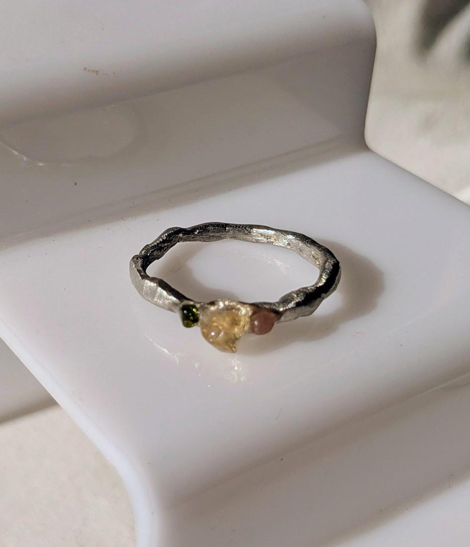 Bague contemporaine citrine tourmaline T62 étain massif