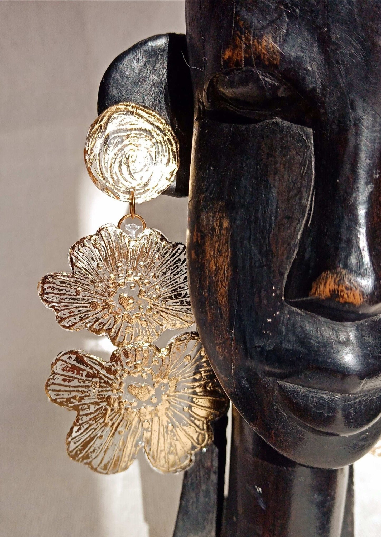 Clous d'oreilles fleurs dorées pendantes longues bohèmes