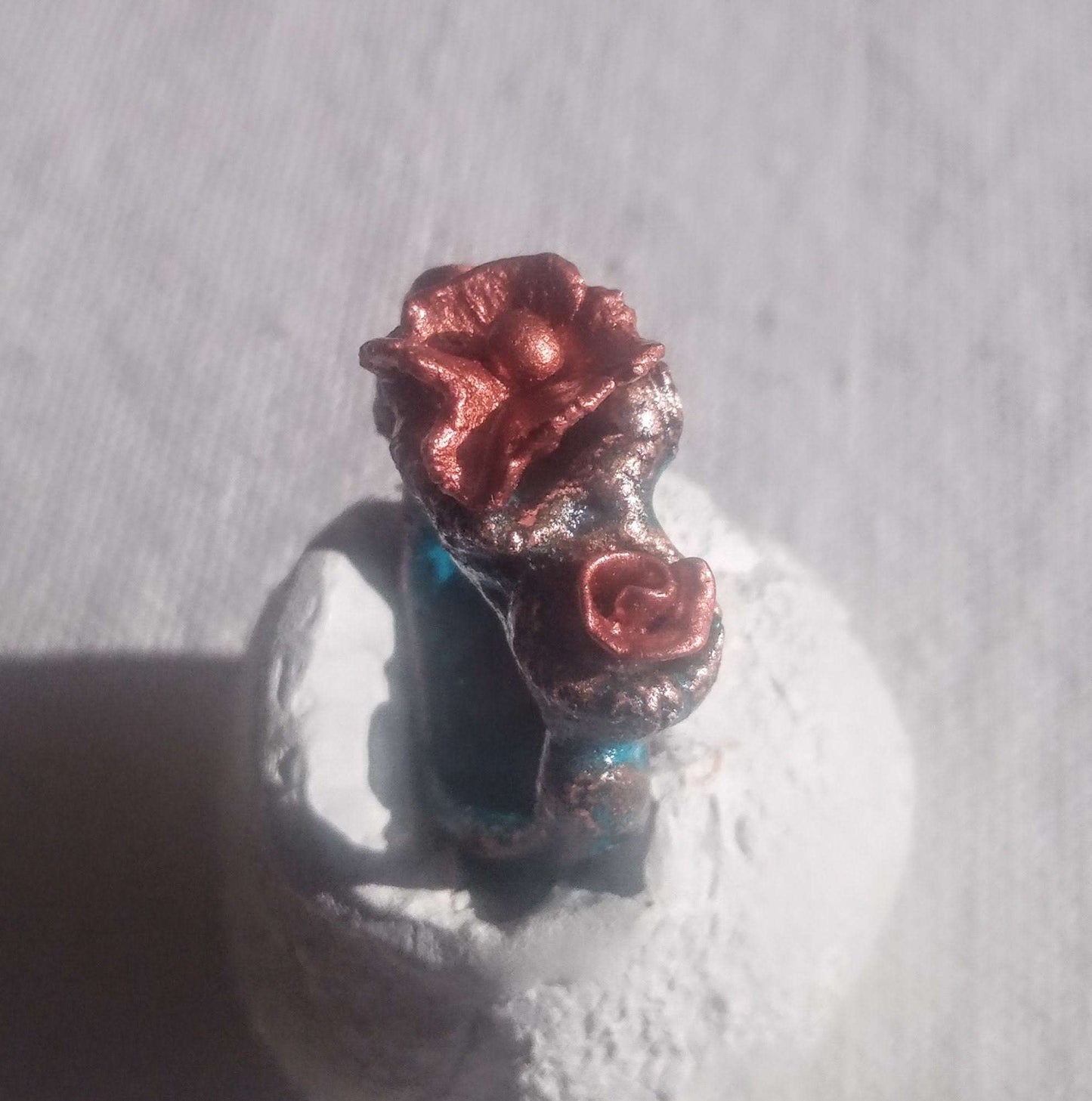 Bague T54 fleurs romantique bleu or