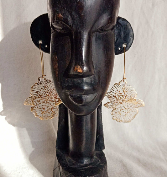 Boucles d'oreilles fleurs dorées pendantes longues bohèmes