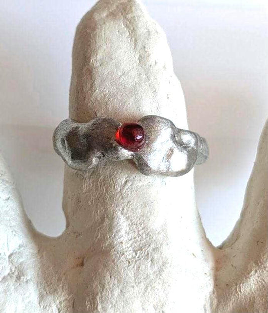 Bague anneau perle rouge étain  massif T62.5