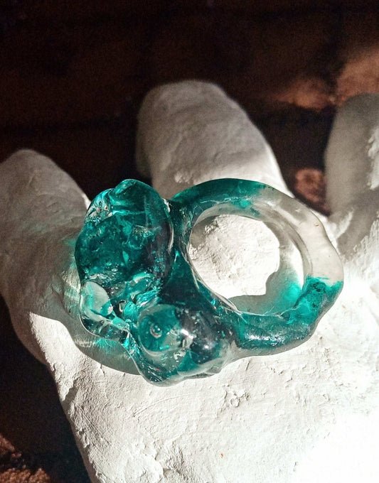 Bague T49 tie and dye  bleu turquoise ,  lumineuse, unique.