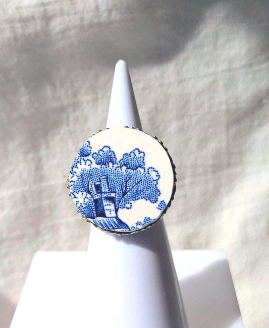 Bague faïence ancienne réglable  bleu blanche
