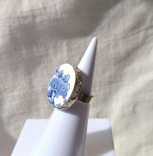 Bague faïence ancienne réglable  bleu blanche