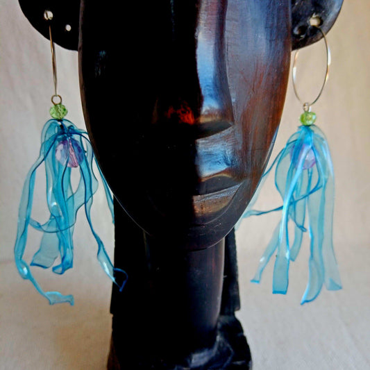 Créoles bleu et vertes, plastique upcycling