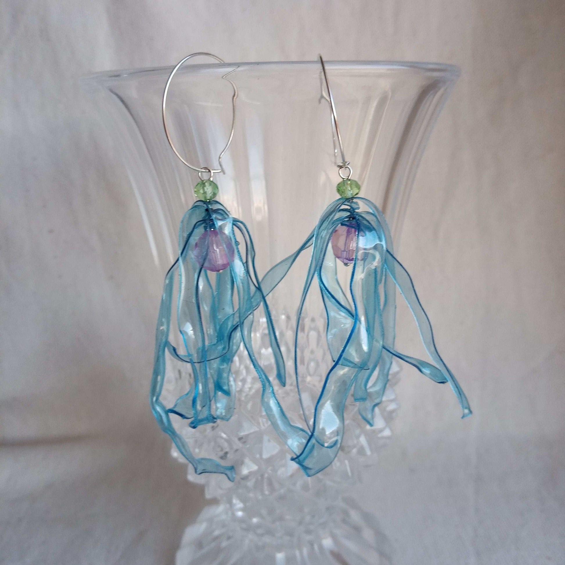 Créoles bleu et vertes, plastique upcycling