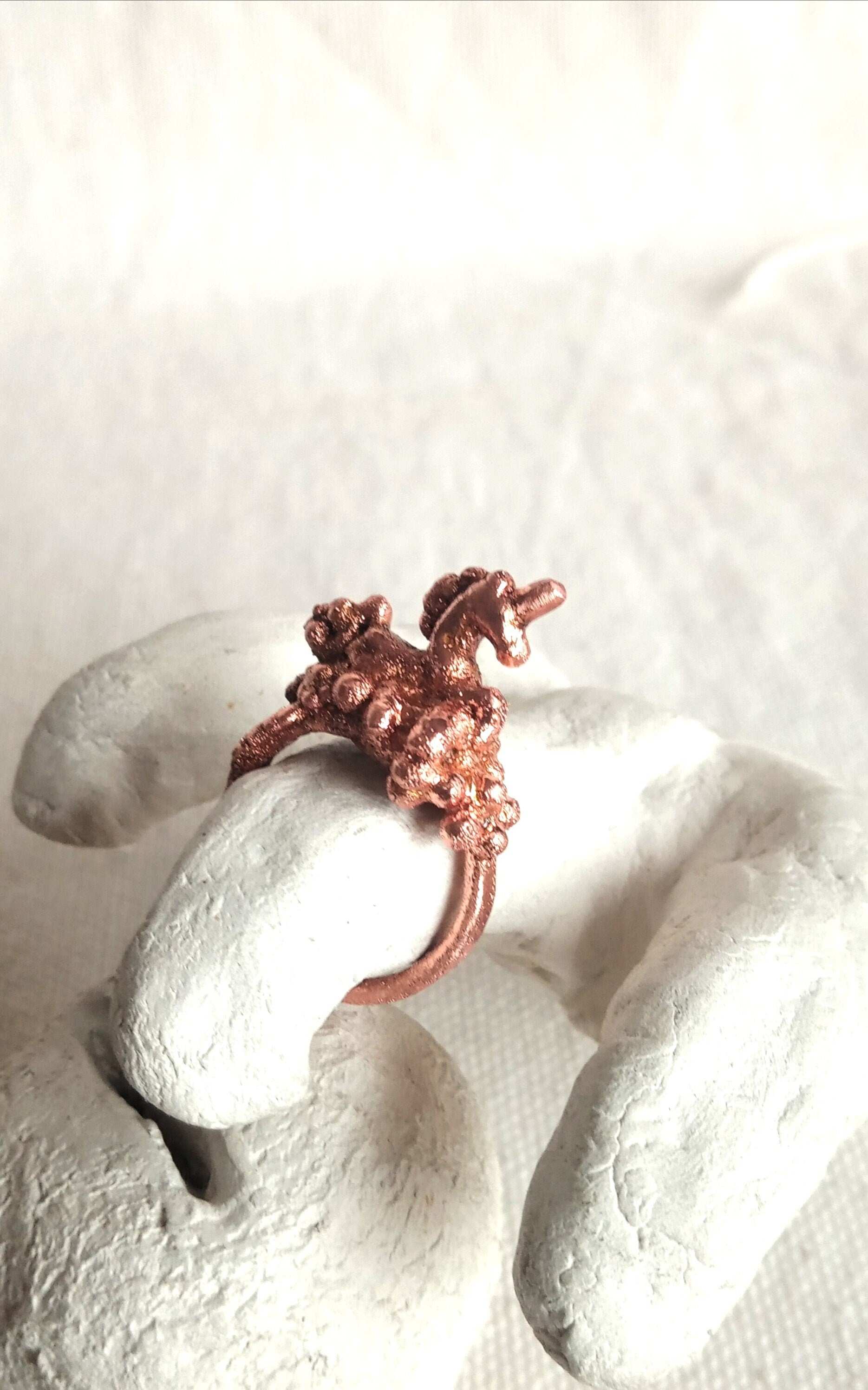 Bague T57 licorne fantastique cuivre électroformé