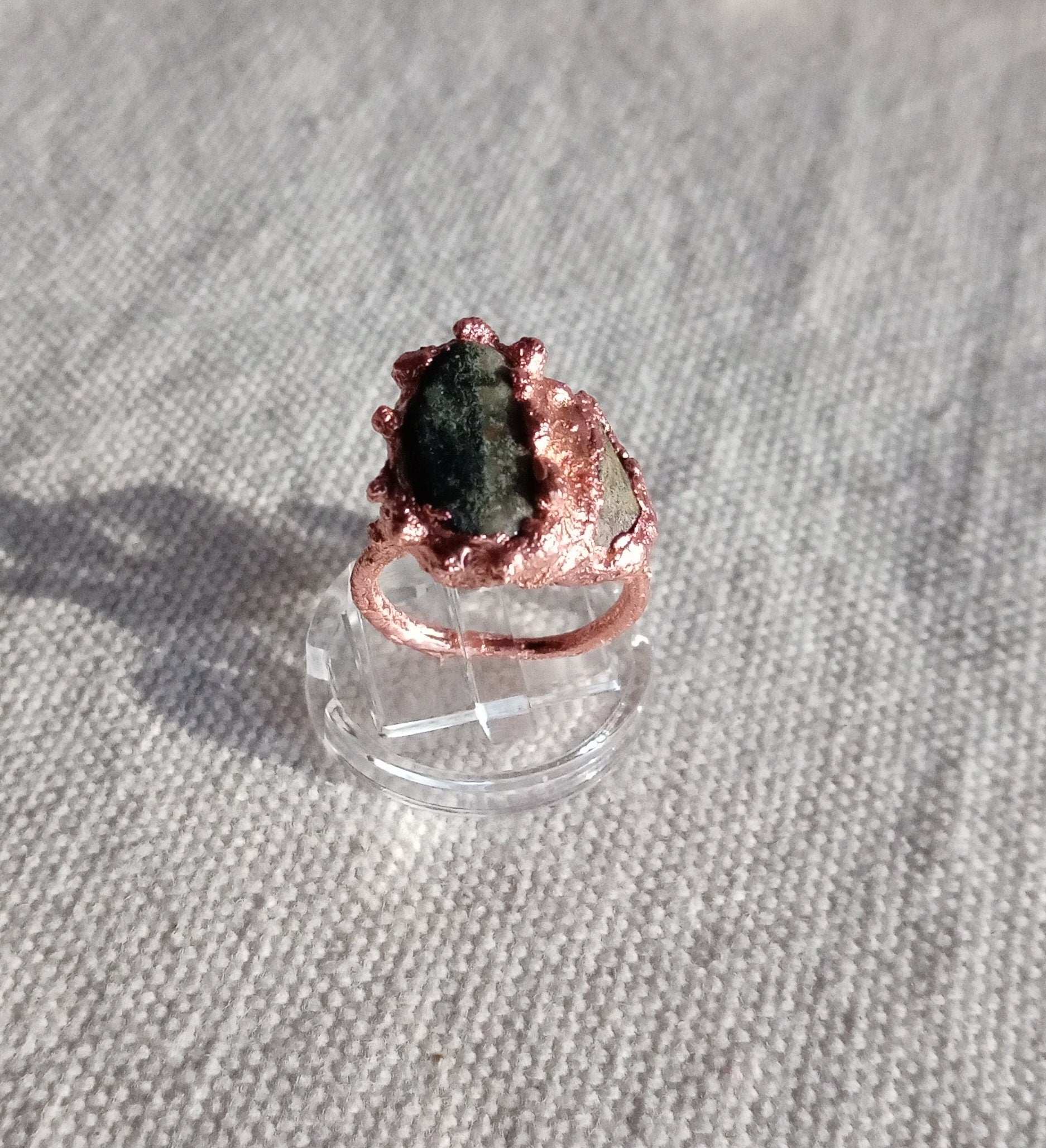 Bague  T54 amazonite et cuivre  brutaliste