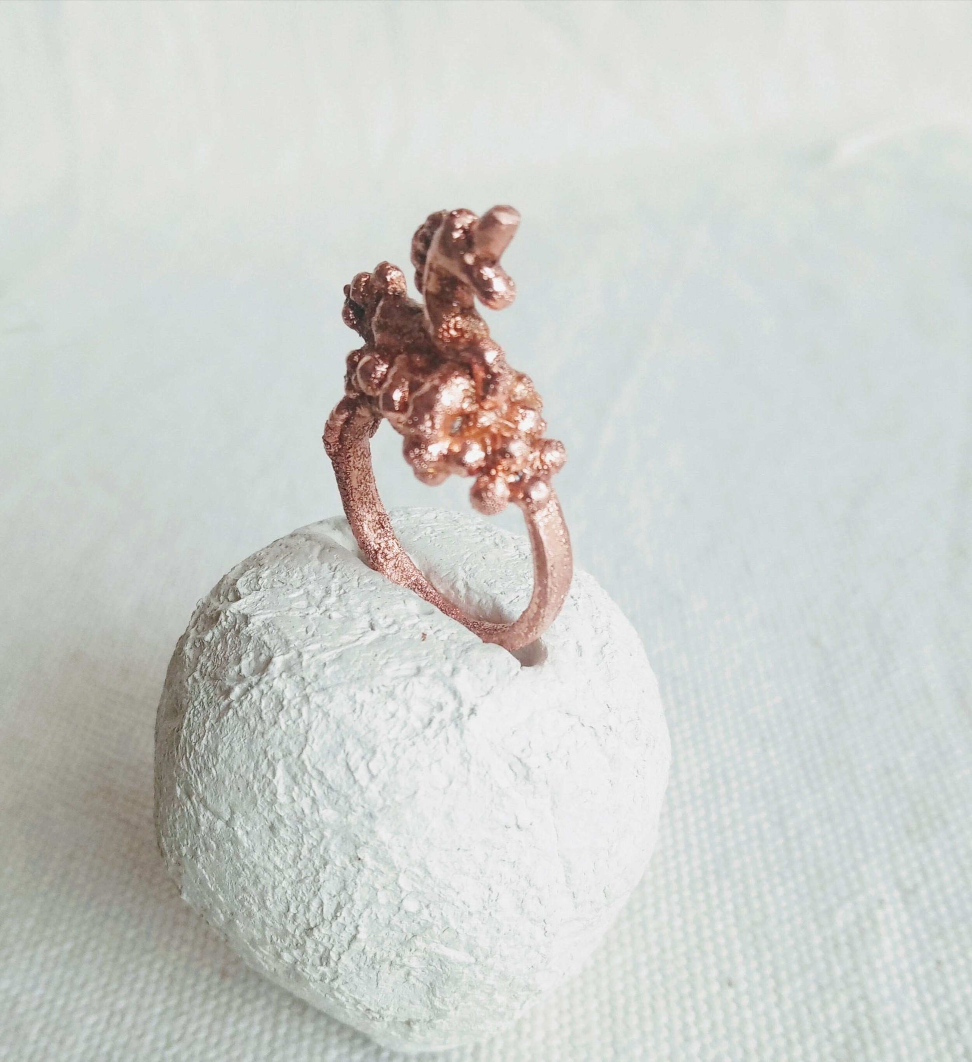 Bague T57 licorne fantastique cuivre électroformé